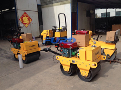 福瑞得壓路機(jī)座駕壓路機(jī)、手扶壓路機(jī)準(zhǔn)備發(fā)貨